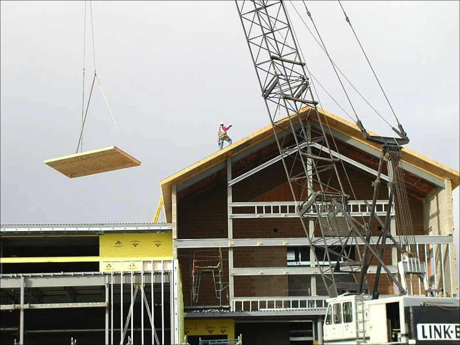 Commercial Roofs — photograph 4 of 10